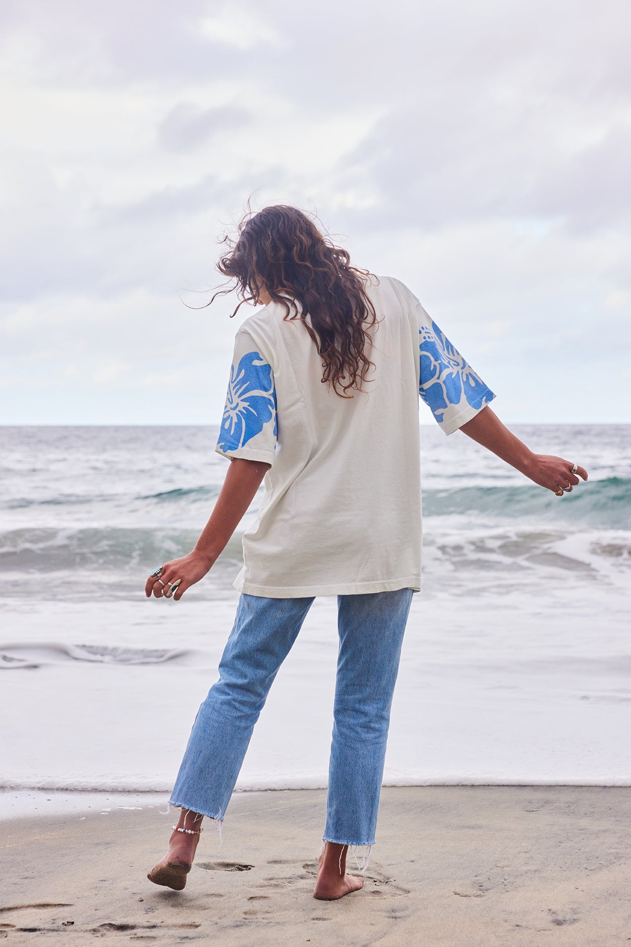 Hibiscus Tee - Blue – Mowgli Surf